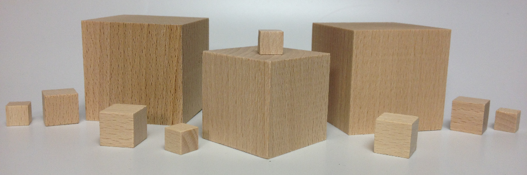 Holzwürfel 20 mm Kantenlänge Buche unlackiert basteln 90 St. bunt und 30 St 